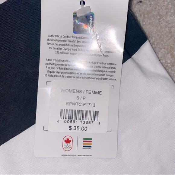 Hudson’s Bay Canada t-shirt, sz S - Picture 5 of 6